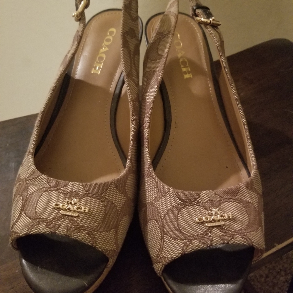 Authentic Coach logo platform heels size 8.5 B